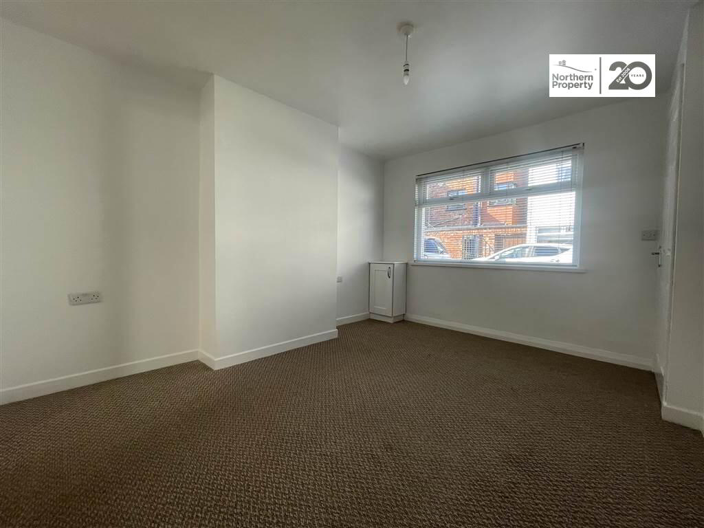 Photo 4 of 1 Hill Street, Dunmurry, Belfast