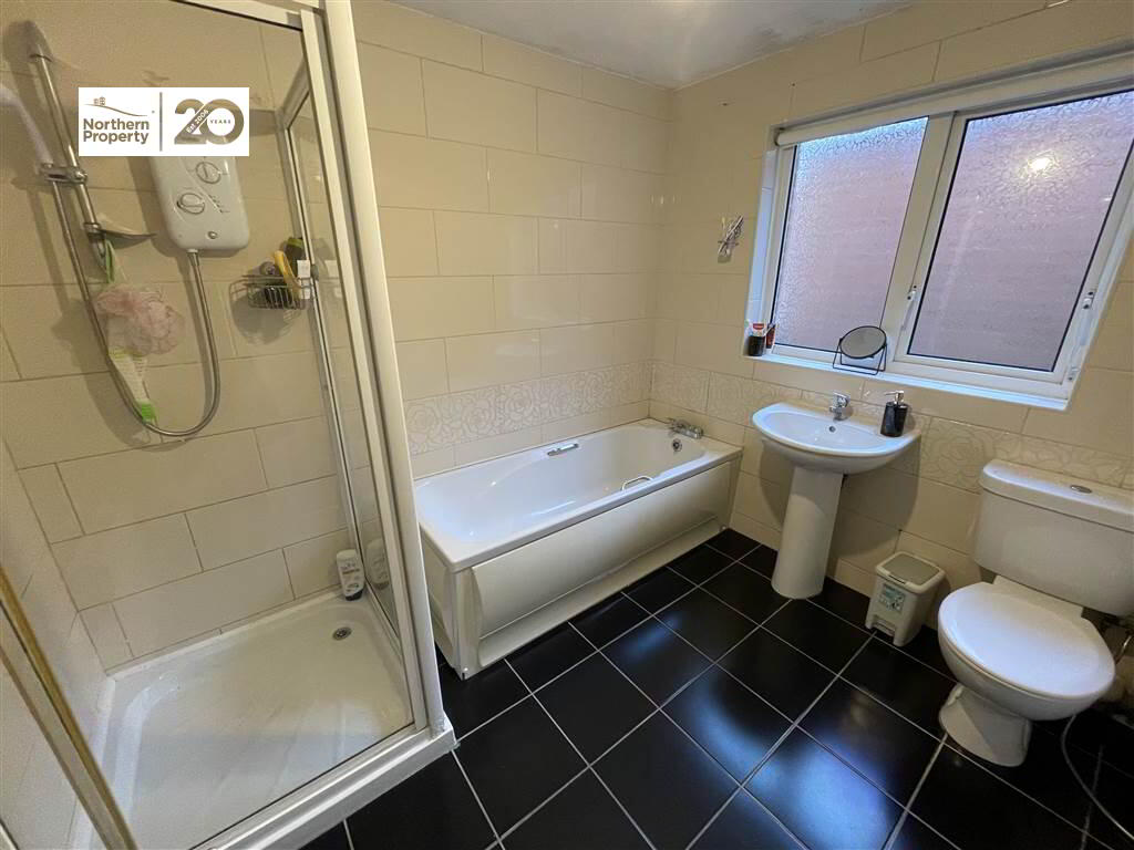 Photo 12 of 4 Cavendish Square, Belfast