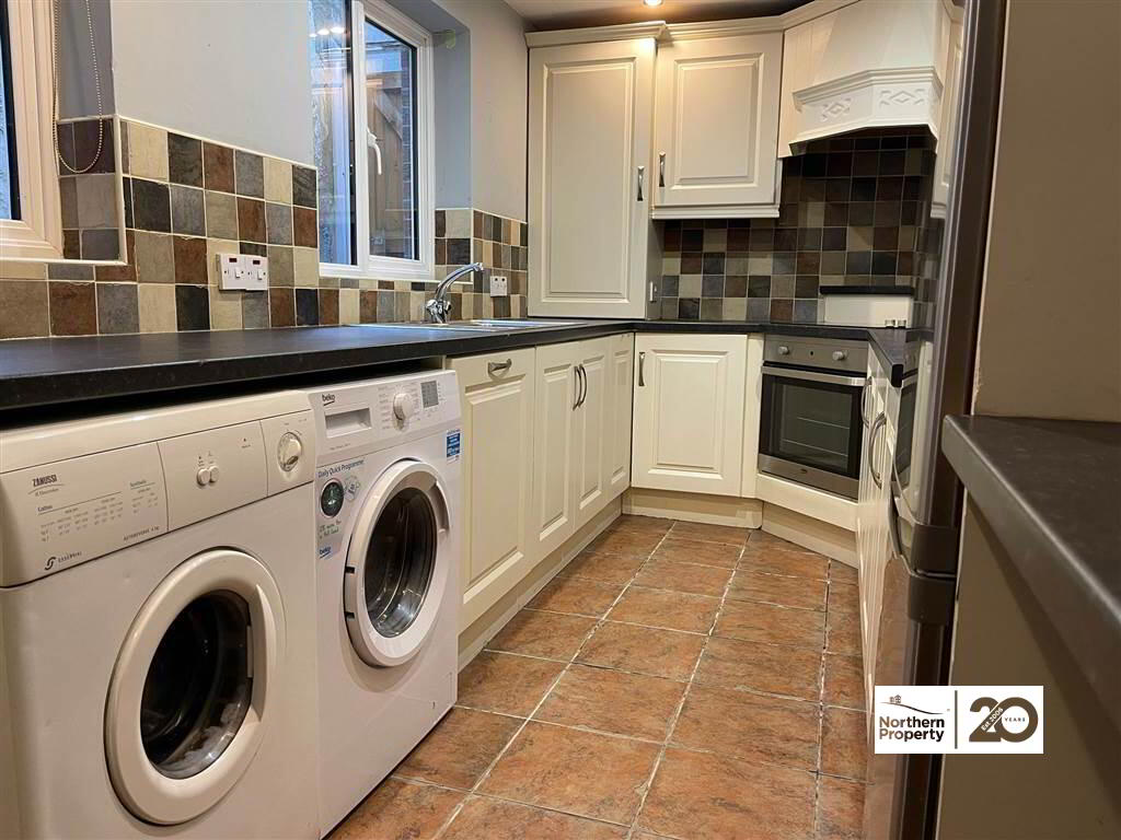 Photo 8 of 71 Hawthorn Street, Belfast