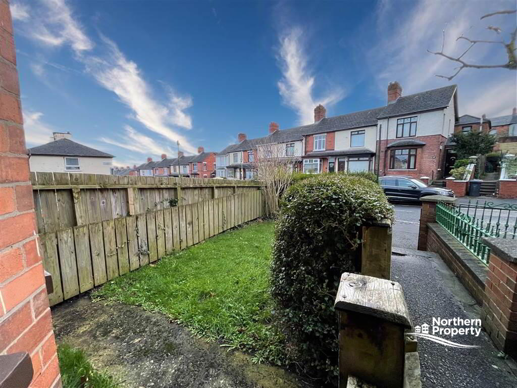 Photo 2 of 6 St James's Road, Belfast