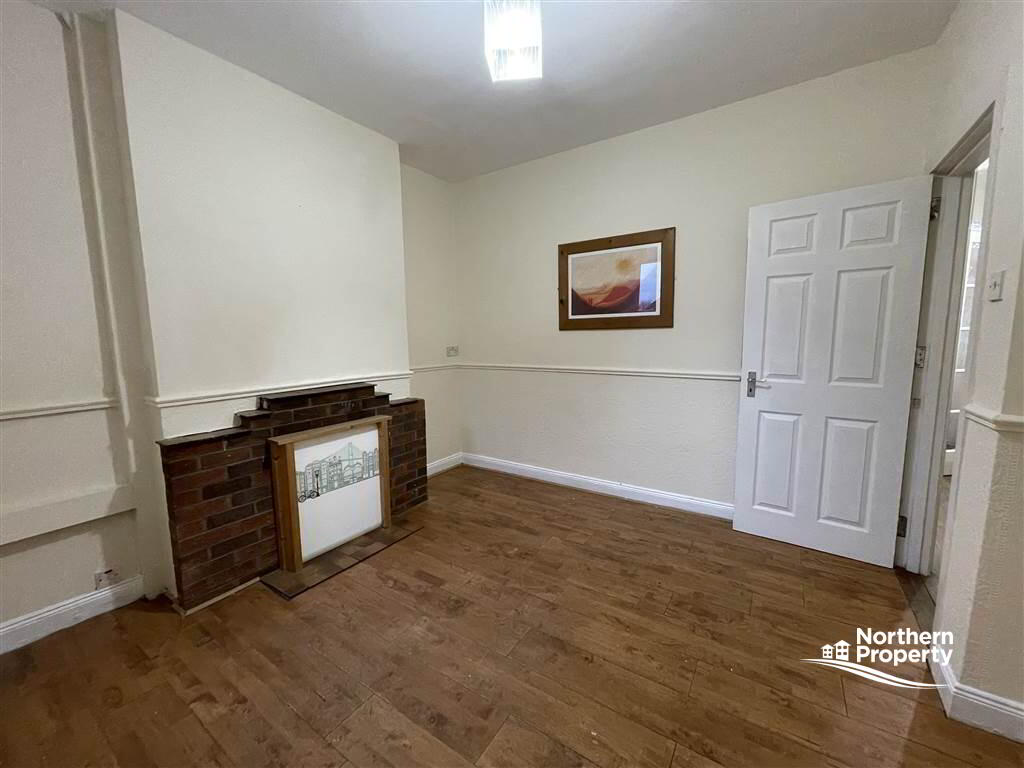 Photo 11 of 6 St James's Road, Belfast