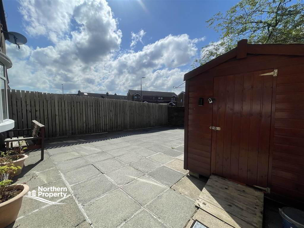 Photo 11 of 34 Lisvarna Place, Belfast
