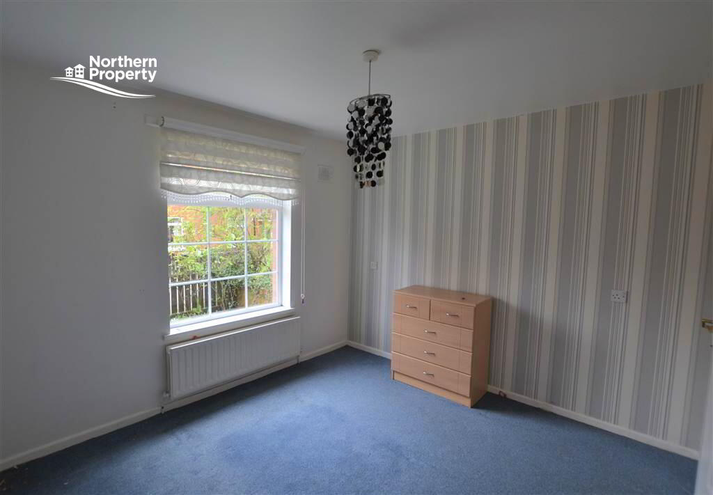 Photo 4 of 44 Woodside View, Belfast
