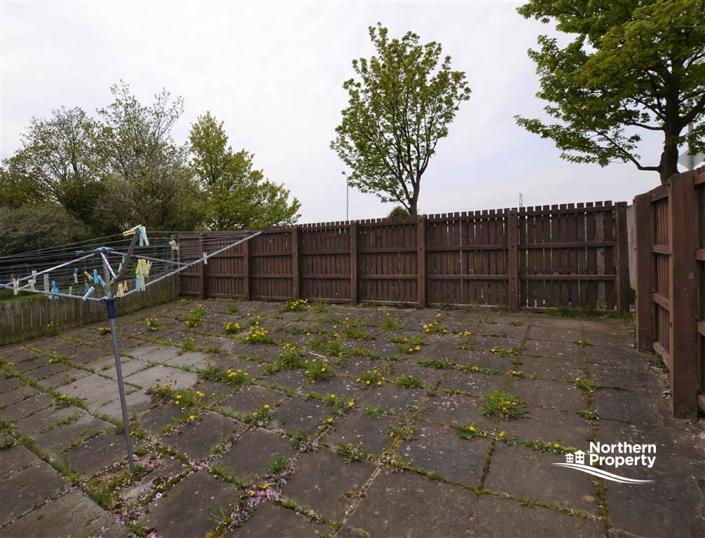 Photo 6 of 44 Woodside View, Belfast