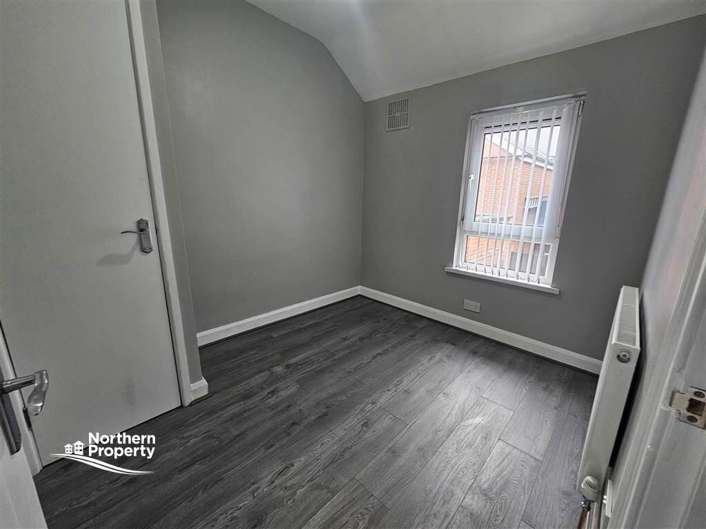 Photo 9 of 41 Beechmount Parade, Belfast