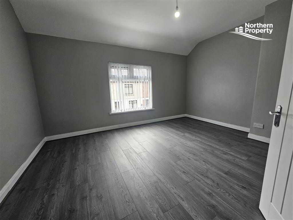Photo 10 of 41 Beechmount Parade, Belfast