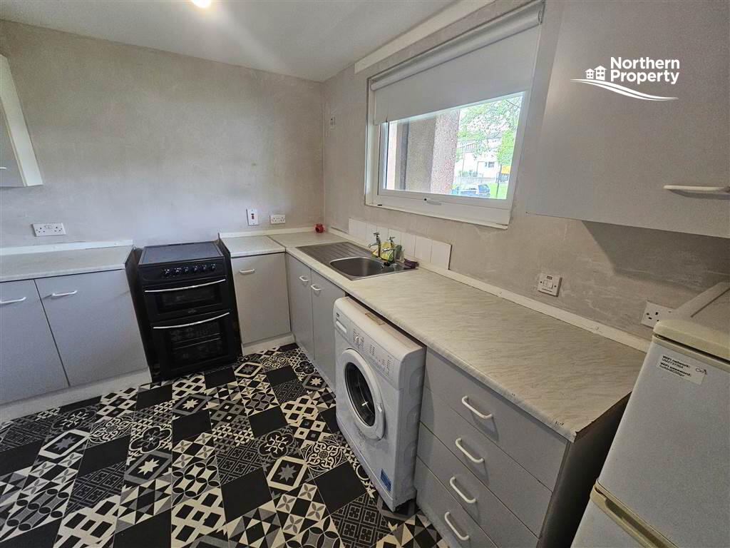 Photo 3 of 4b Carrigart Avenue, Belfast