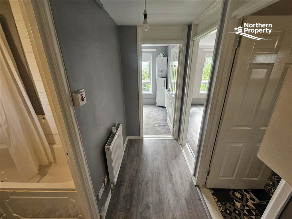 Photo 2 of 4b Carrigart Avenue, Belfast