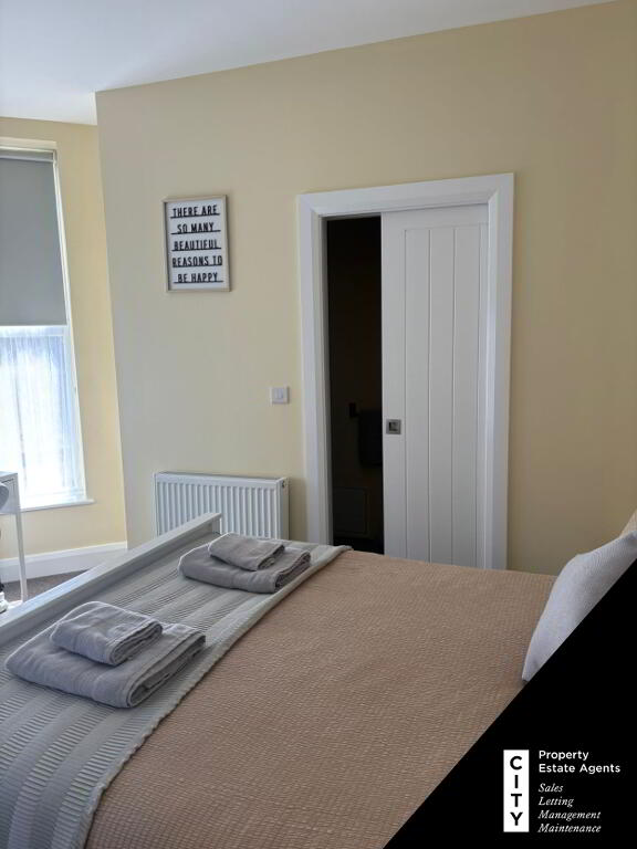 Photo 2 of 1 Dacre Terrace, Derry