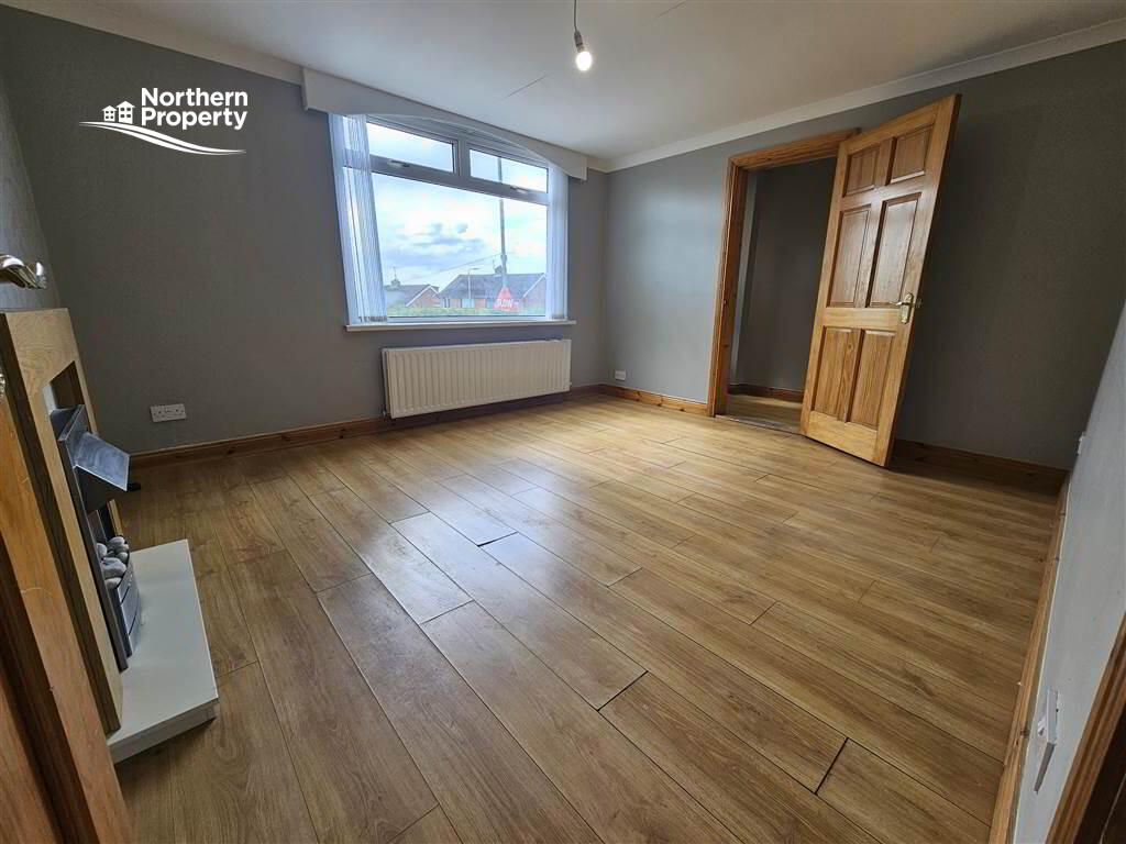 Photo 4 of 45 Corrib Avenue, Lenadoon, Belfast