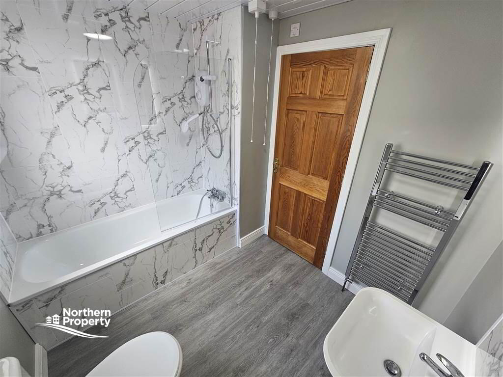 Photo 17 of 45 Corrib Avenue, Lenadoon, Belfast