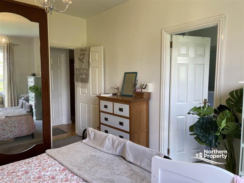 Photo 10 of 34 Lagmore Glen, Belfast