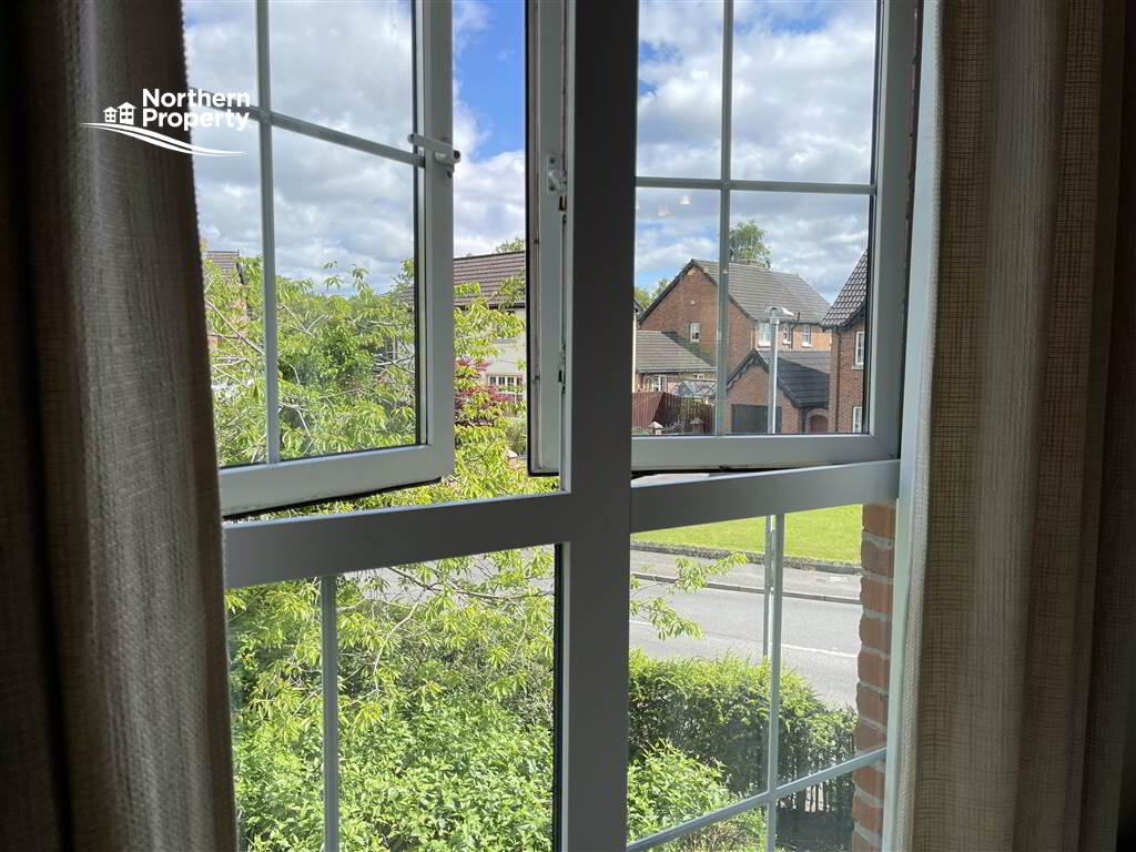 Photo 11 of 34 Lagmore Glen, Belfast