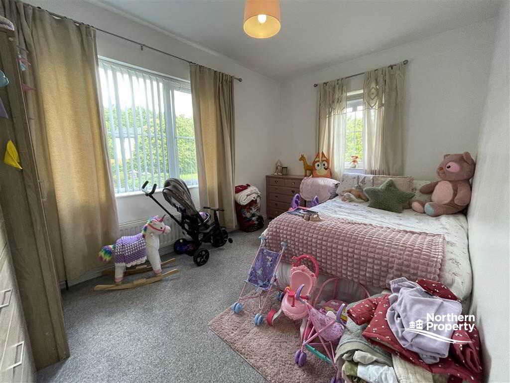 Photo 13 of 34 Lagmore Glen, Belfast