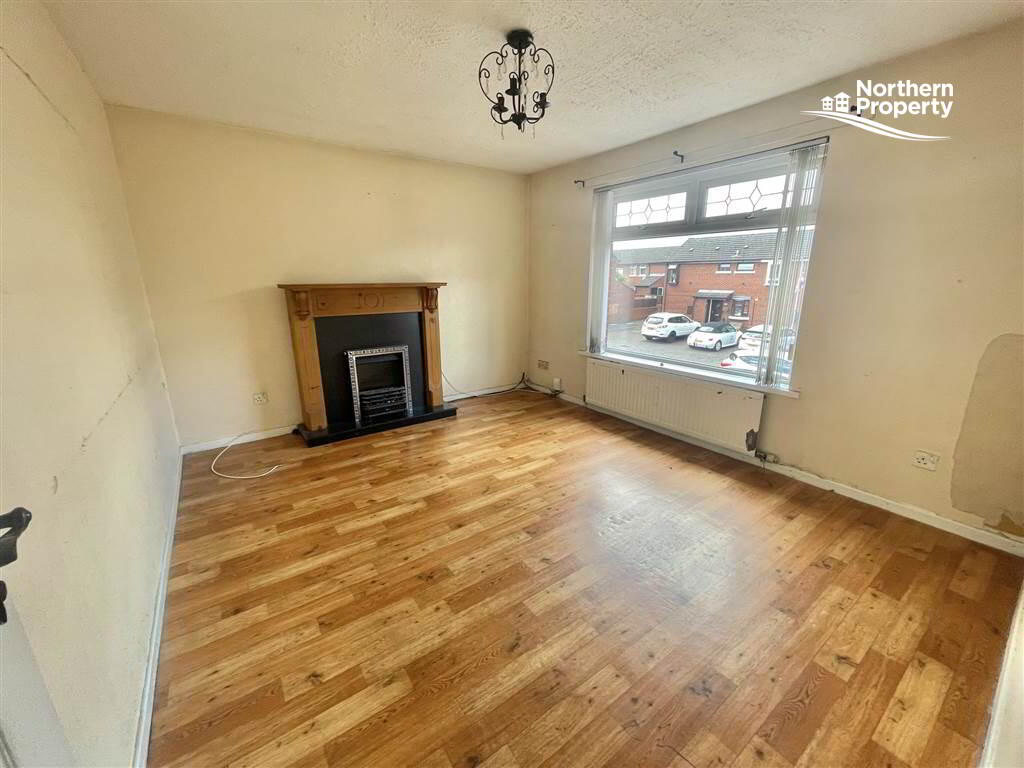 Photo 4 of 15b Majestic Drive, Belfast