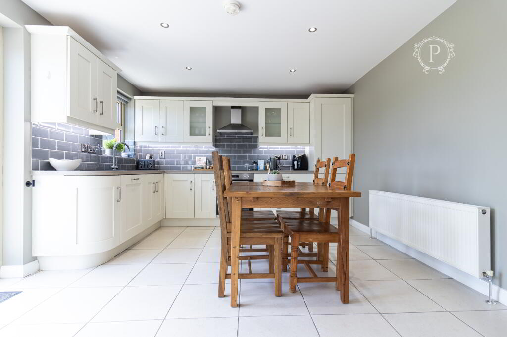 Photo 13 of 39 Oakview, Armagh