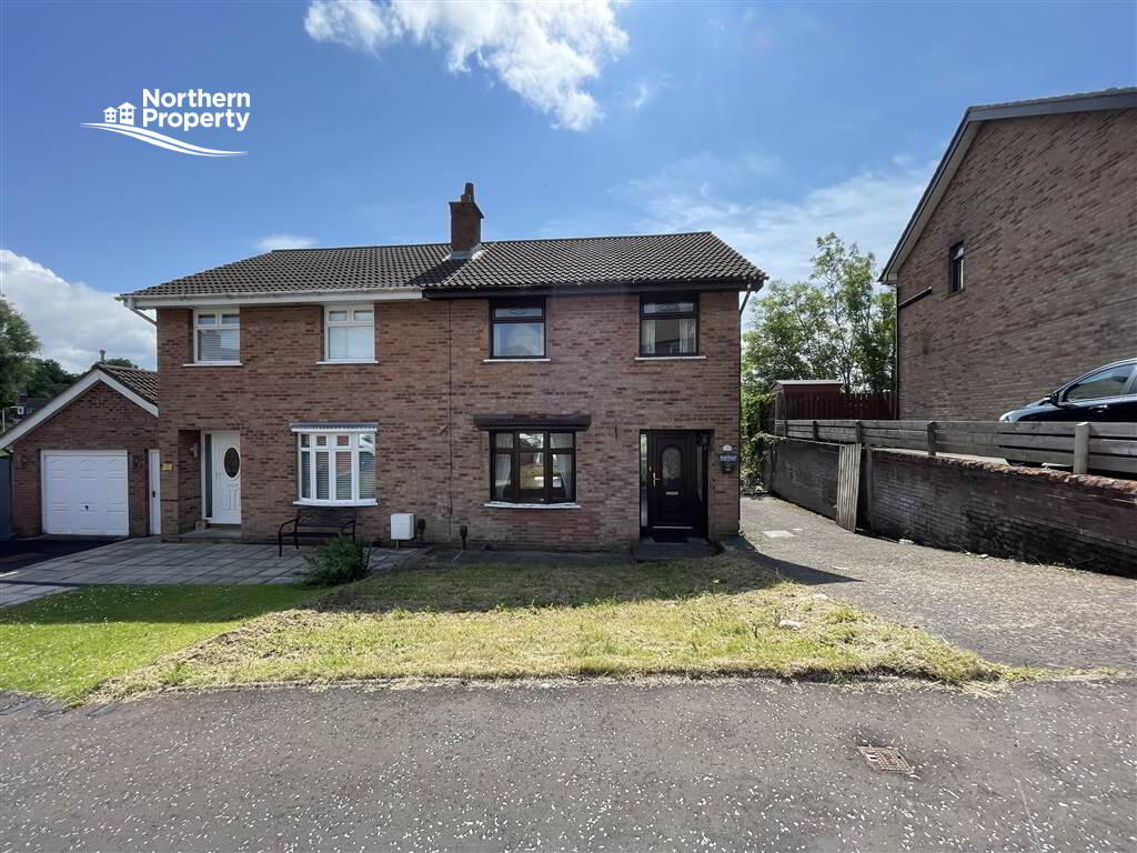 Photo 2 of 73 Wolfhill Avenue South, Belfast