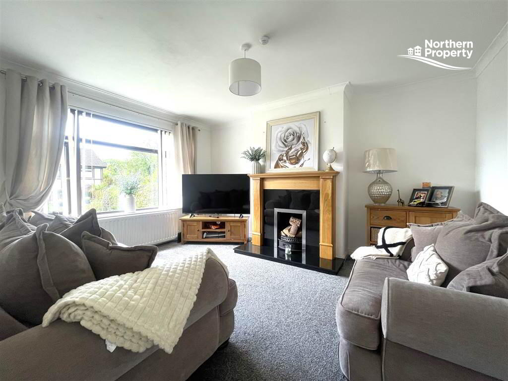 Photo 4 of 128 Hawthorn Glen, Belfast