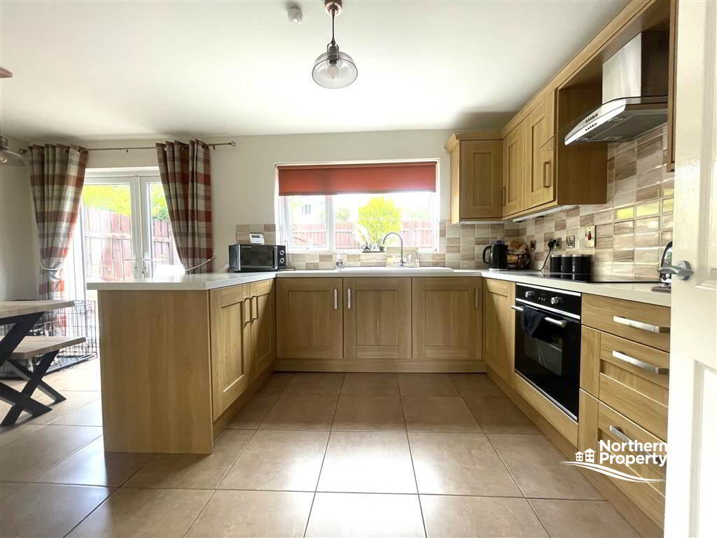 Photo 6 of 128 Hawthorn Glen, Belfast