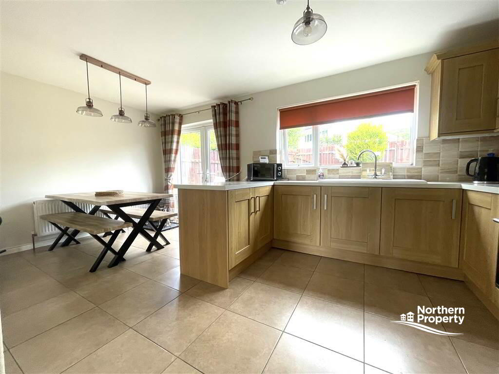 Photo 7 of 128 Hawthorn Glen, Belfast