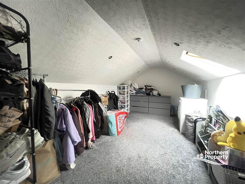 Photo 15 of 128 Hawthorn Glen, Belfast