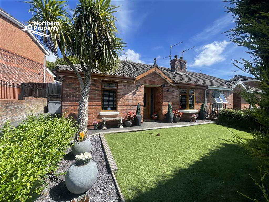Photo 2 of 39 Hannahglen Heights, Belfast