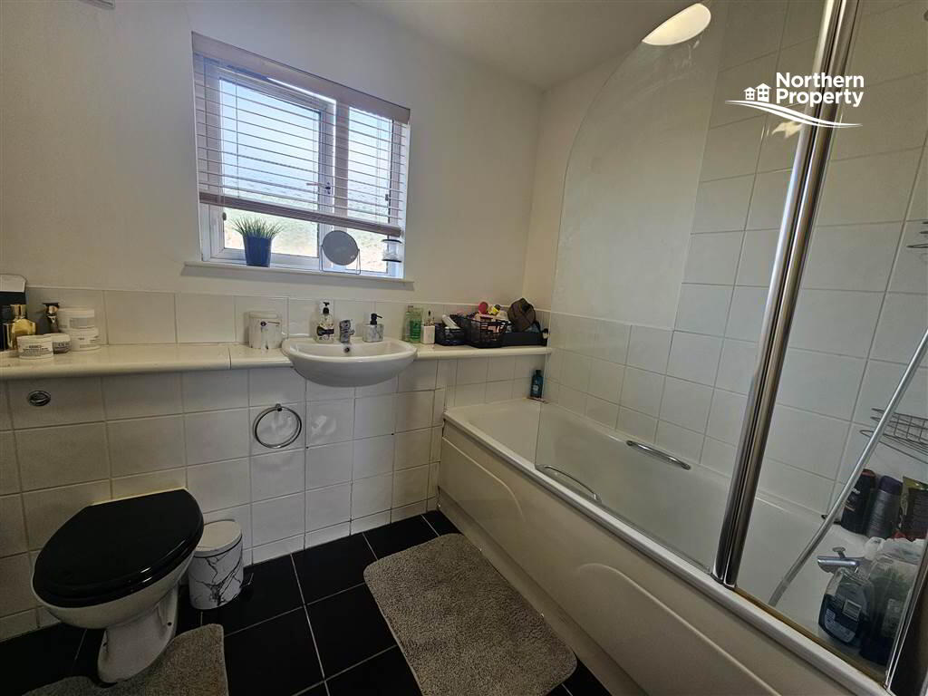Photo 7 of Apt 6 Oak Villa, 1 Sliabh Dubh View, Belfast