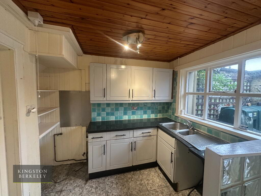 Photo 5 of 266 Beersbridge Road, Belfast