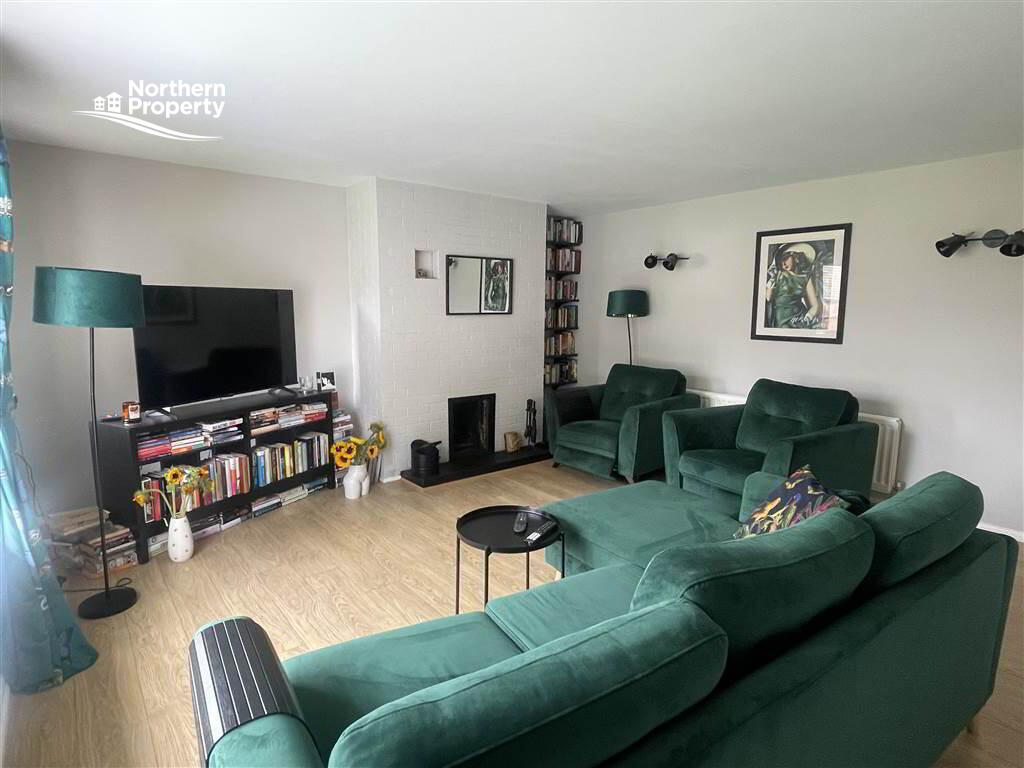 Photo 2 of 16 Hightown Rise, Glengormley, Newtownabbey
