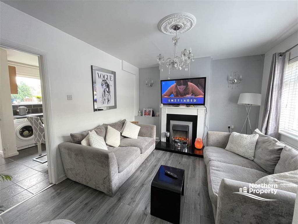 Photo 2 of 14 St James Drive, Belfast