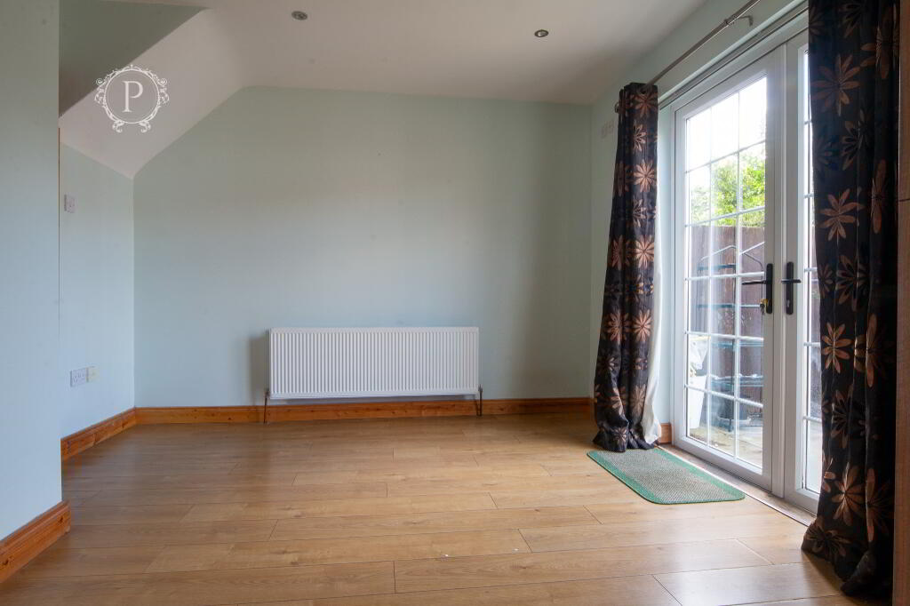 Photo 8 of 24 Dalton Road, Armagh