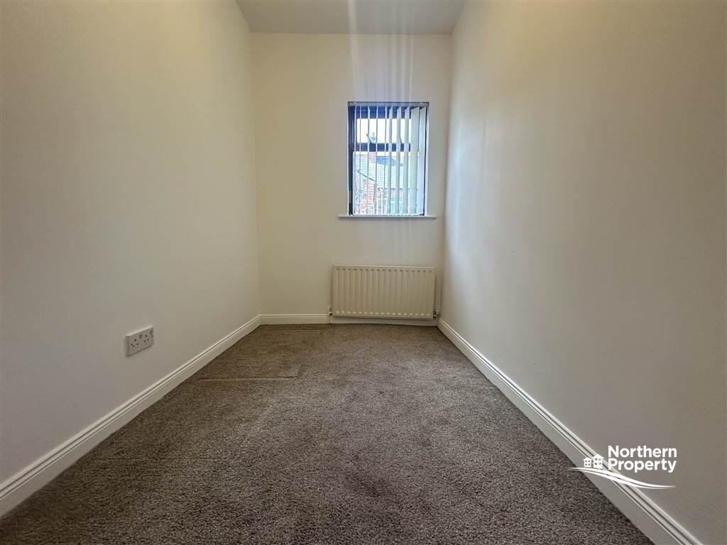 Photo 8 of 9 Clondara Street, Belfast