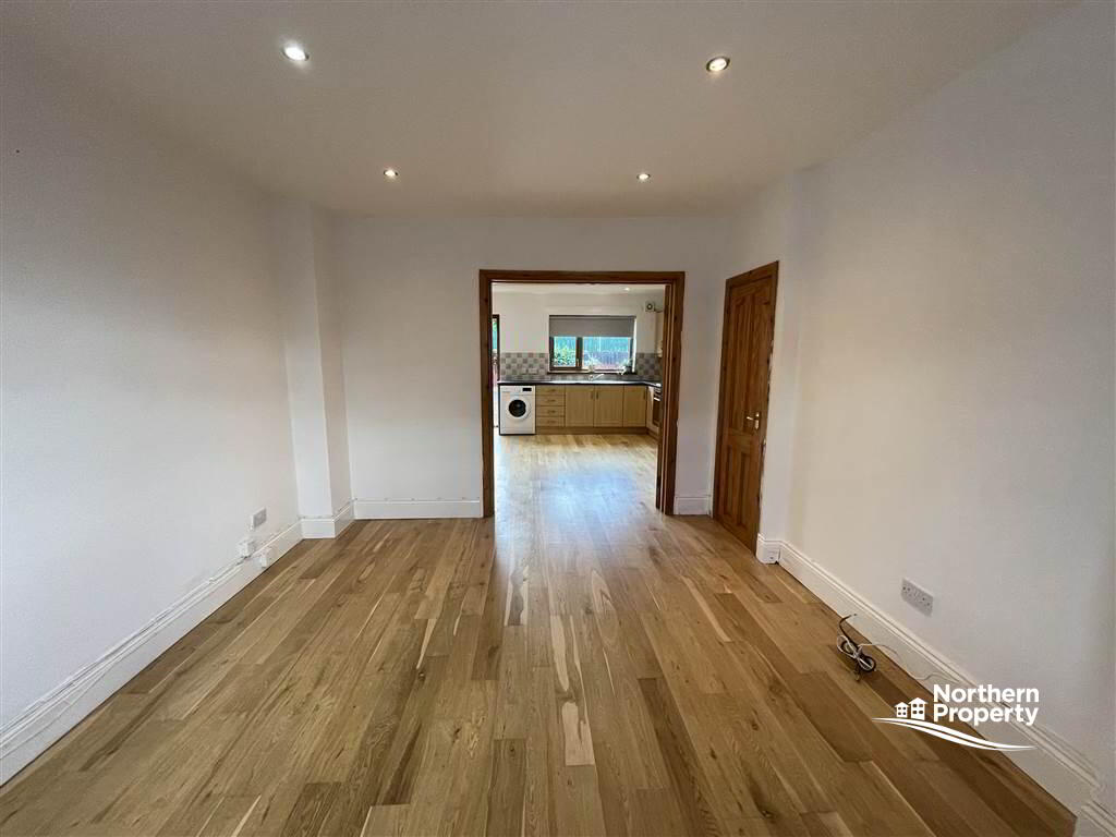 Photo 4 of 95 St James Road, Belfast