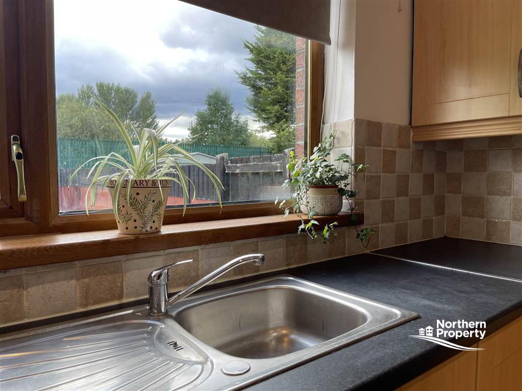 Photo 7 of 95 St James Road, Belfast