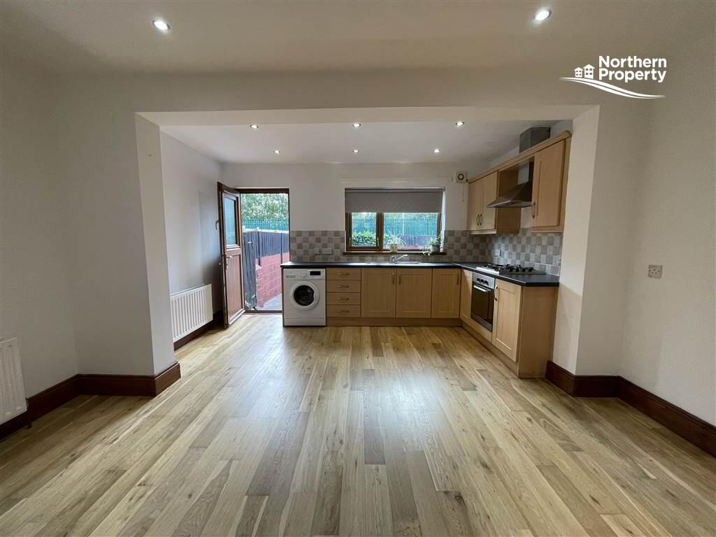 Photo 11 of 95 St James Road, Belfast