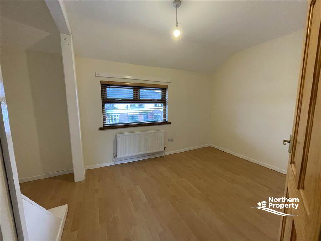 Photo 12 of 95 St James Road, Belfast