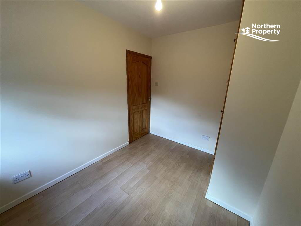 Photo 15 of 95 St James Road, Belfast