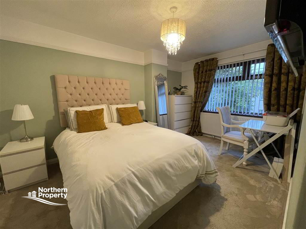 Photo 18 of 19 Horn Drive, Belfast