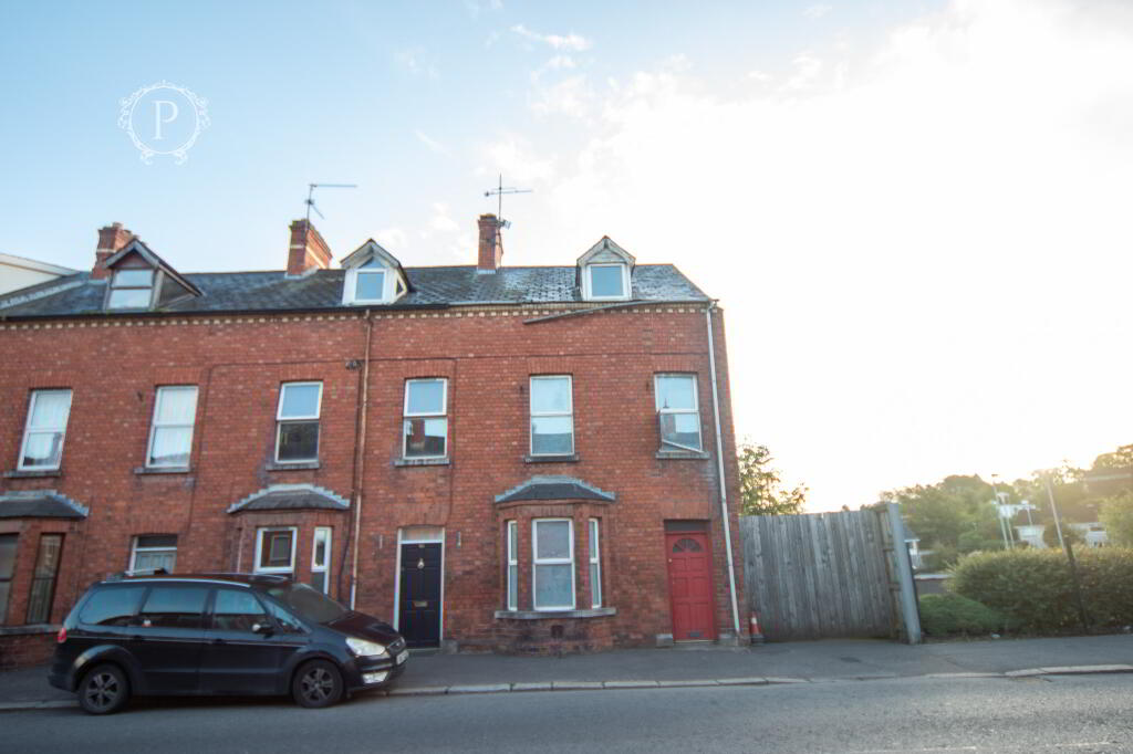 Photo 2 of 81 Railway Street, Armagh