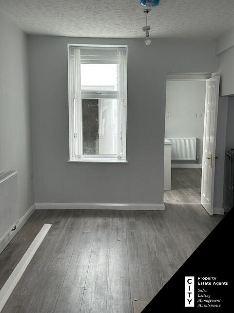 Photo 4 of 13 Ivy Terrace, Derry