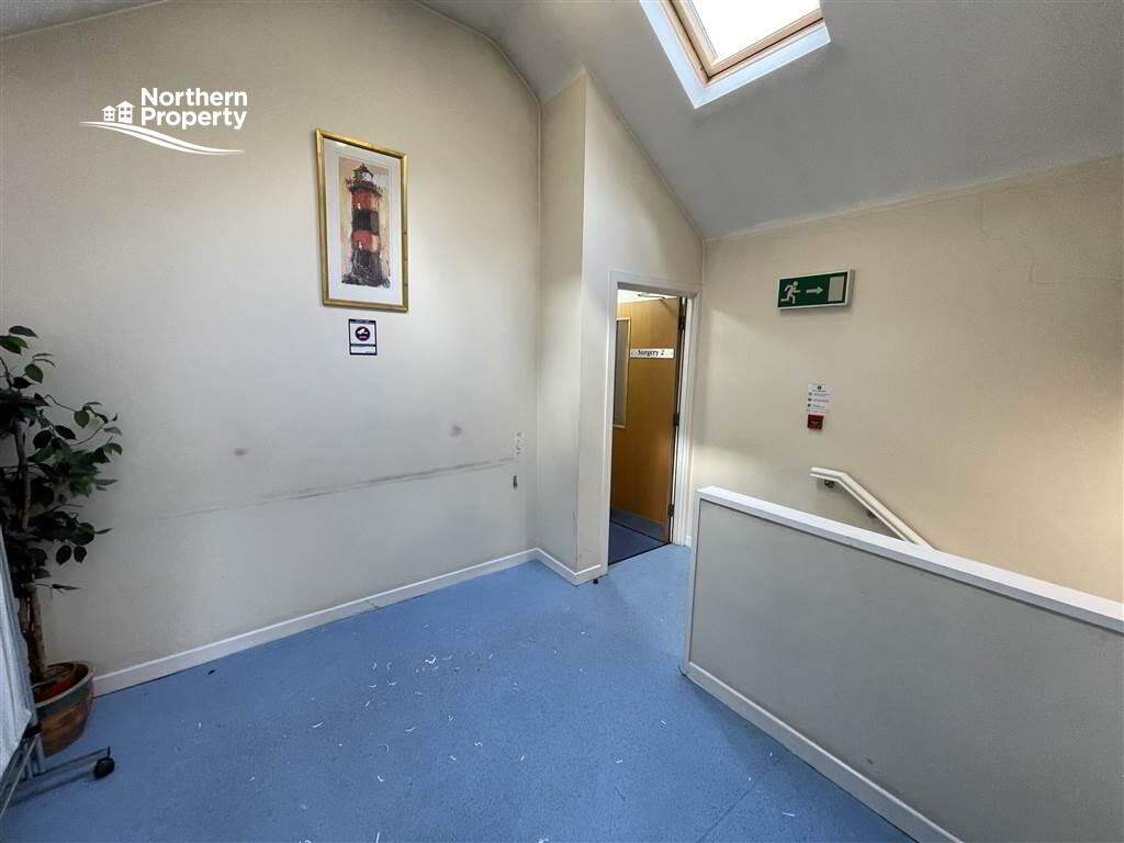 Photo 8 of 475 Falls Road, Belfast