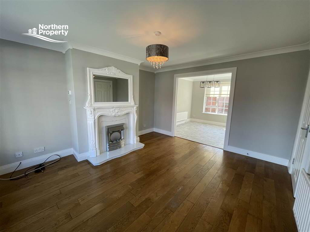 Photo 6 of 10 Lake Glen Drive, Belfast