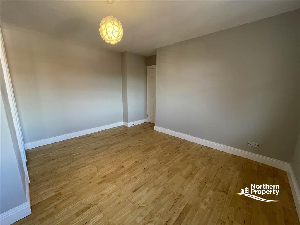 Photo 16 of 10 Lake Glen Drive, Belfast