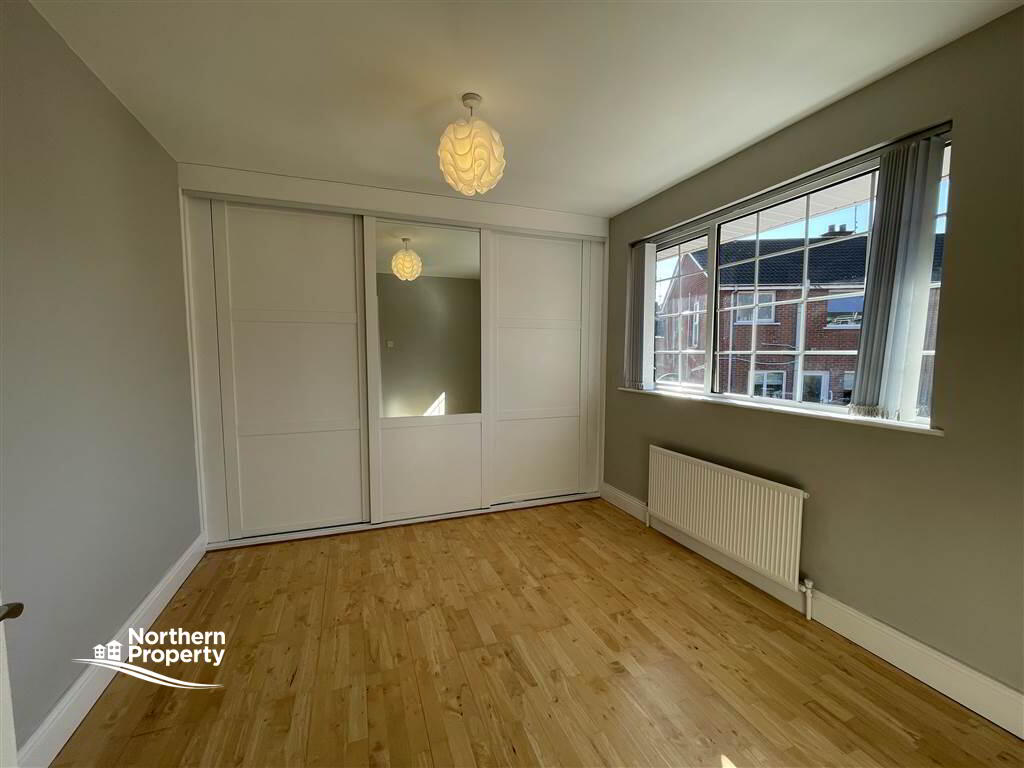 Photo 18 of 10 Lake Glen Drive, Belfast