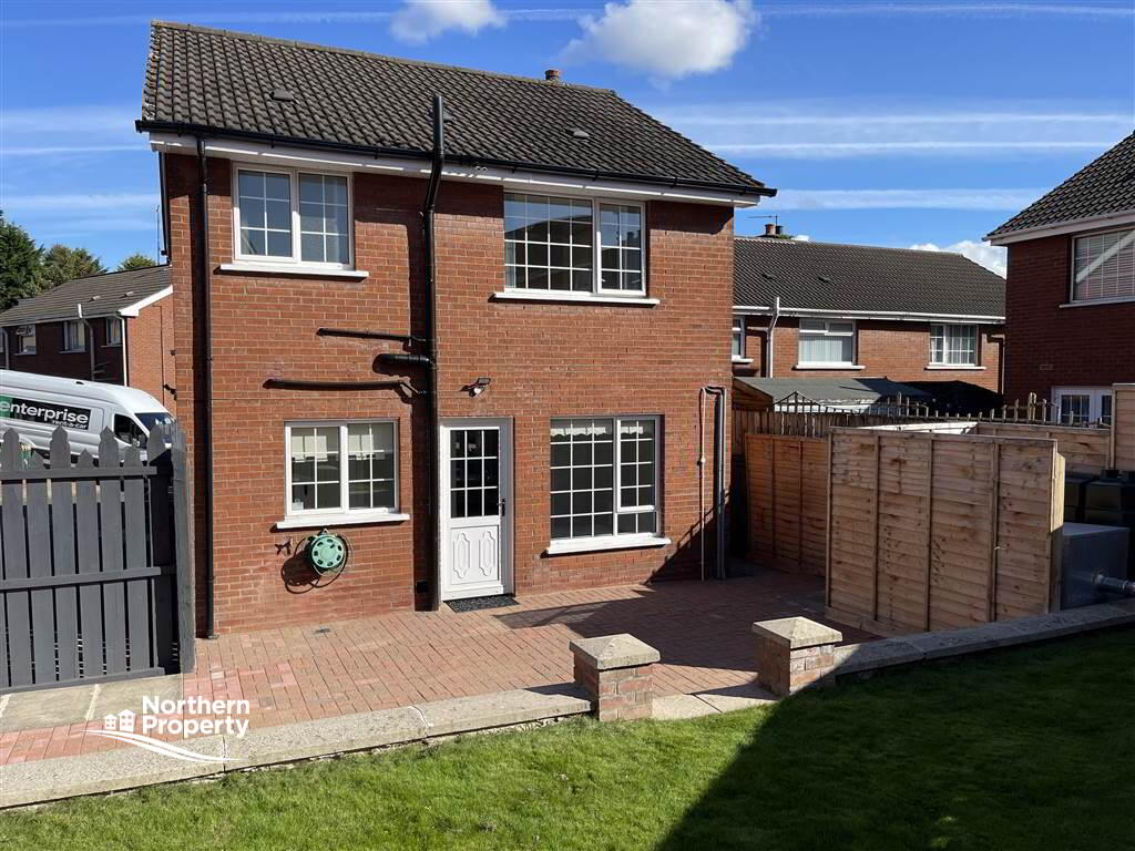 Photo 22 of 10 Lake Glen Drive, Belfast