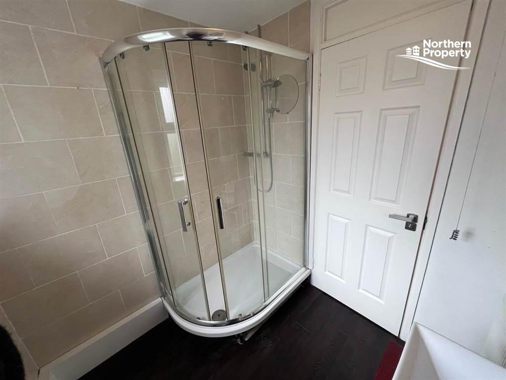 Photo 8 of Apt 11, Oakvale Court, Dunmurry, Belfast