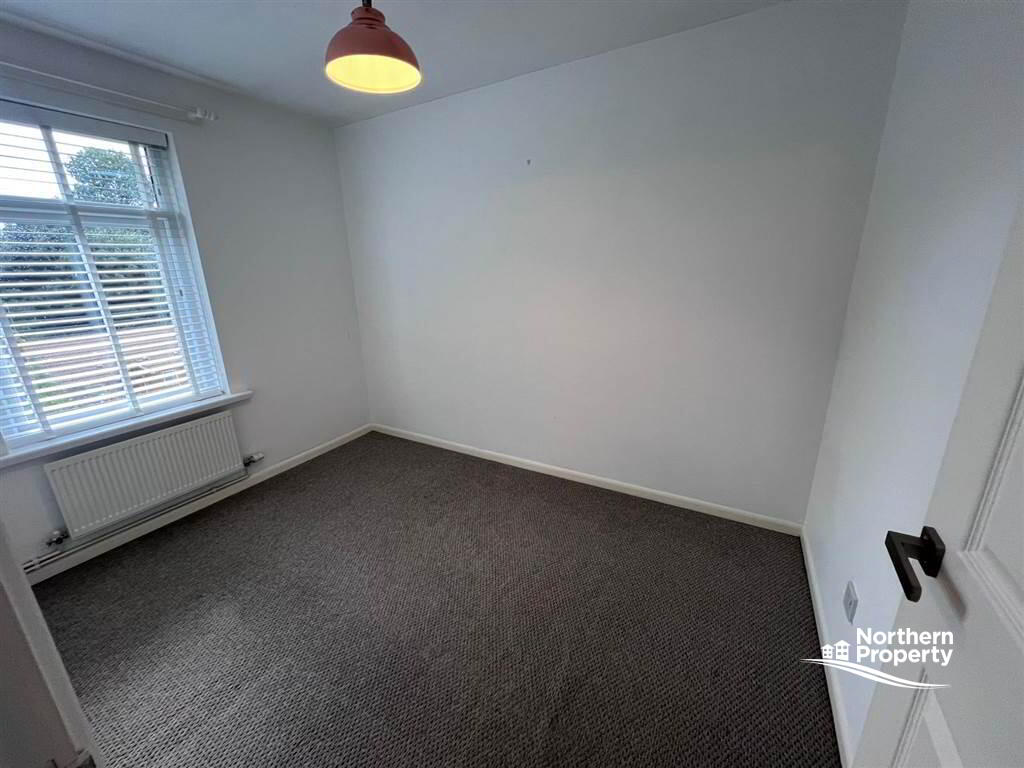 Photo 9 of Apt 11, Oakvale Court, Dunmurry, Belfast