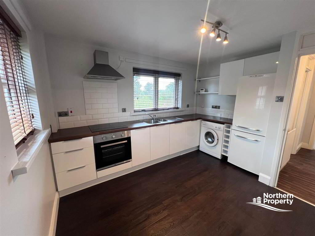 Photo 5 of Apt 11, Oakvale Court, Dunmurry, Belfast