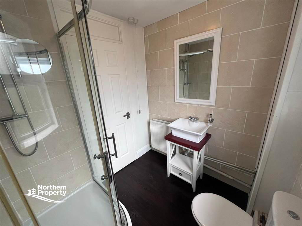 Photo 11 of Apt 11, Oakvale Court, Dunmurry, Belfast