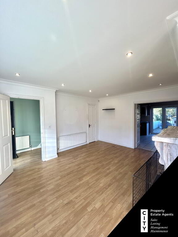 Photo 3 of 41 Pinetrees, Derry